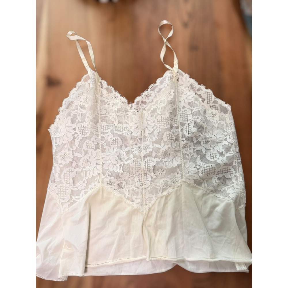 Vintage Vanity Fair Ivory Lace Camisole Antron III Nylon Tank Top Size 40